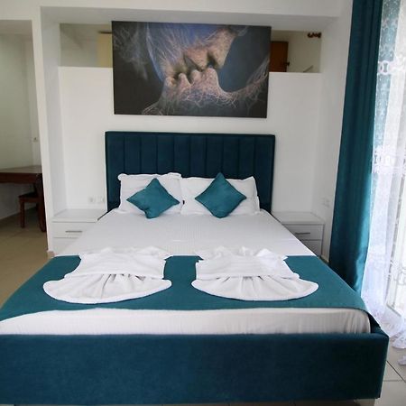 Hotel Vila Kapllani Саранда Экстерьер фото